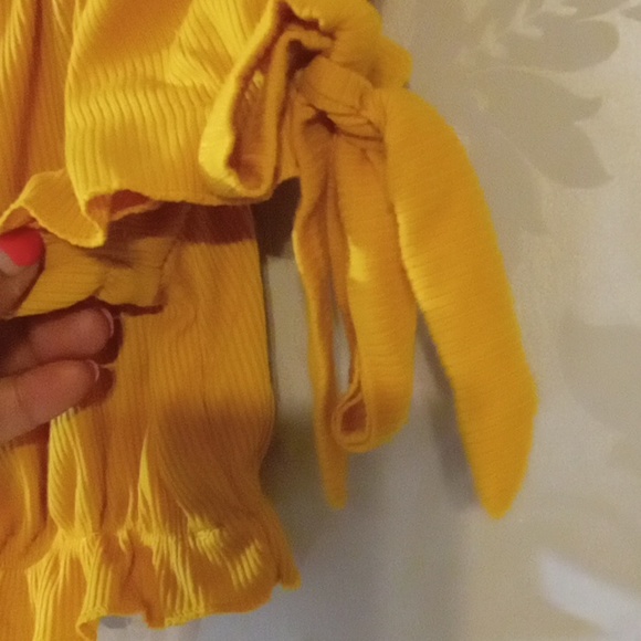 Pretty Little Thing Cropped Top M - Picture 3 of 6